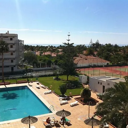 Tenesor-yumbo Maspalomas (Gran Canaria)